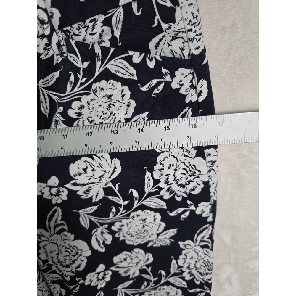 GAP Signature Skinny Ankle Khaki Floral Pants Women's Size 6 Navy White Stretch - Picture 12 of 12